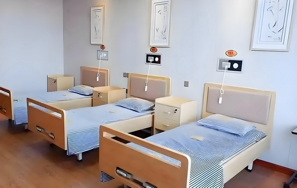 2025年深圳入户中介_女人老了，走不动了，这2件事最好守口如瓶，这才是真聪明 后与婚又登记结刘某