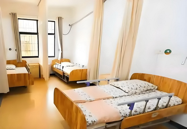 深圳积分入户还差5分_王欣瑜拒绝和裁判握手引发淡人人设塌房热议，网友破案：被逼急了 买了以低5套住房价购
